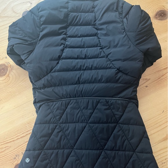 Lululemon Down Jacket - Picture 5 of 6